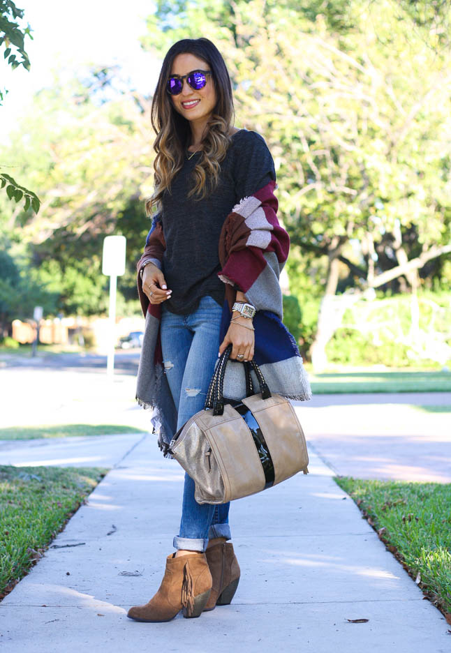 Striped Blanket Scarf - the perfect affordable blanket scarf that will keep you super cozy | adoubledose.com