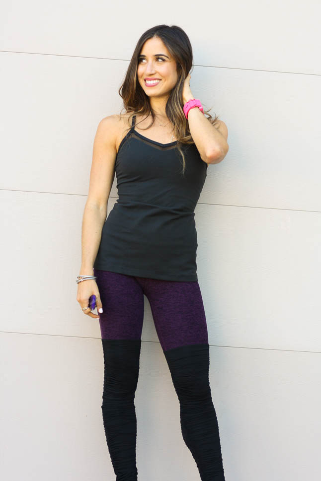 Beyond Yoga- our favorite comfy workout outfit for running to the gym or running errands| adoubledose.com
