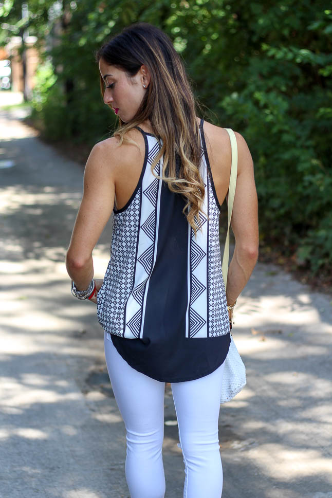 Black and White Top | adoubledose.com