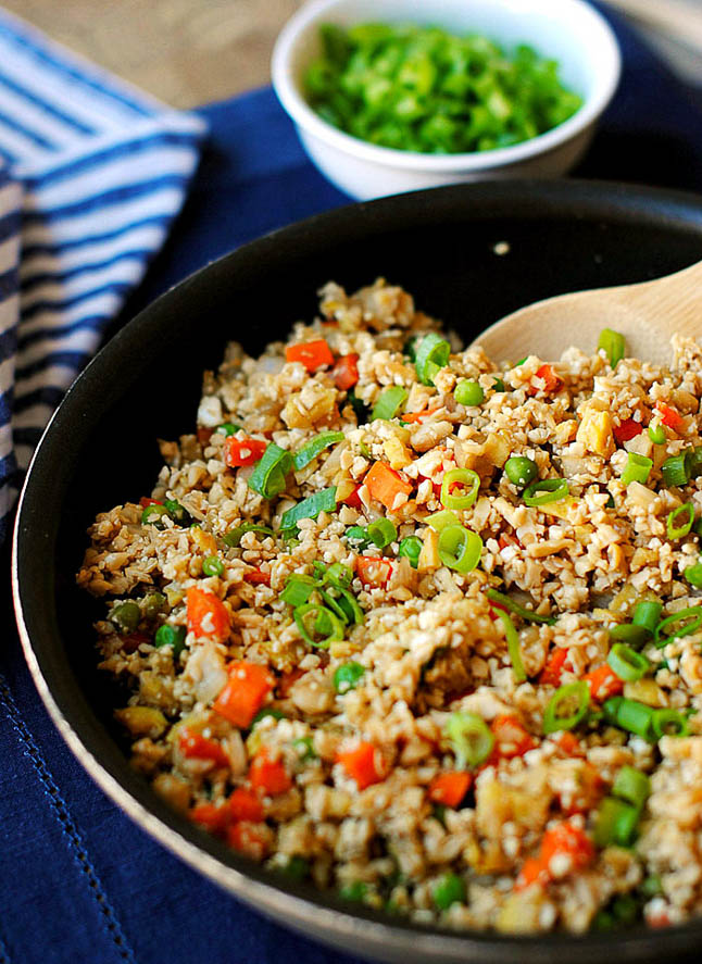 Double Dose of Fitness - cauliflower fried rice | adoubledose.com