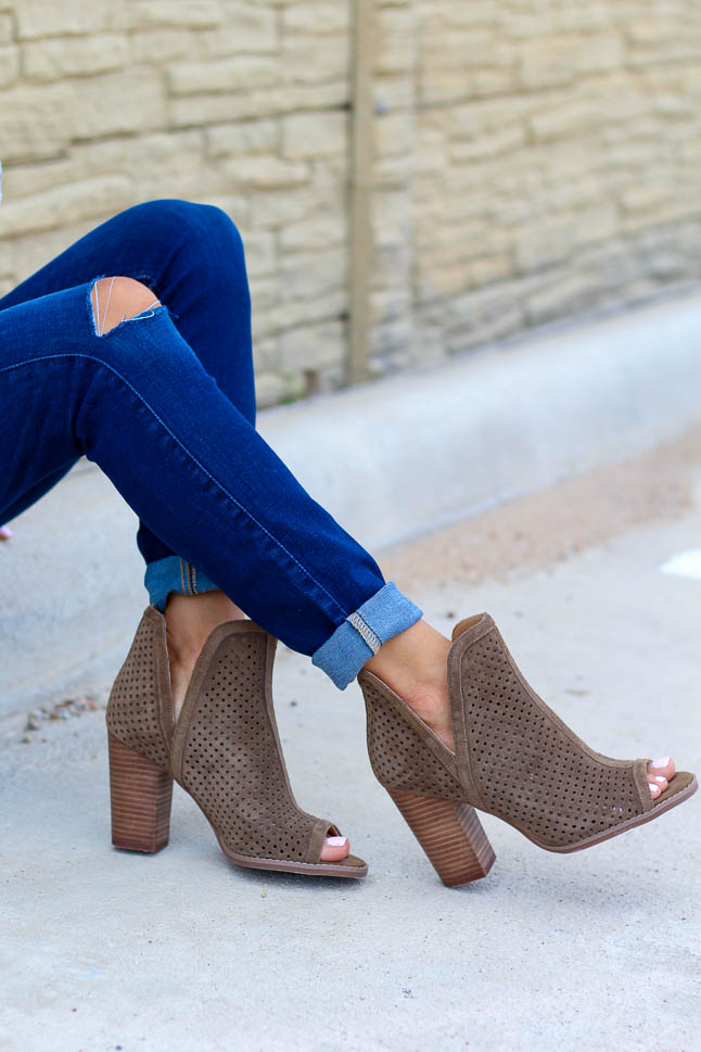 Styling Shoes For Fall | adoubledose.com