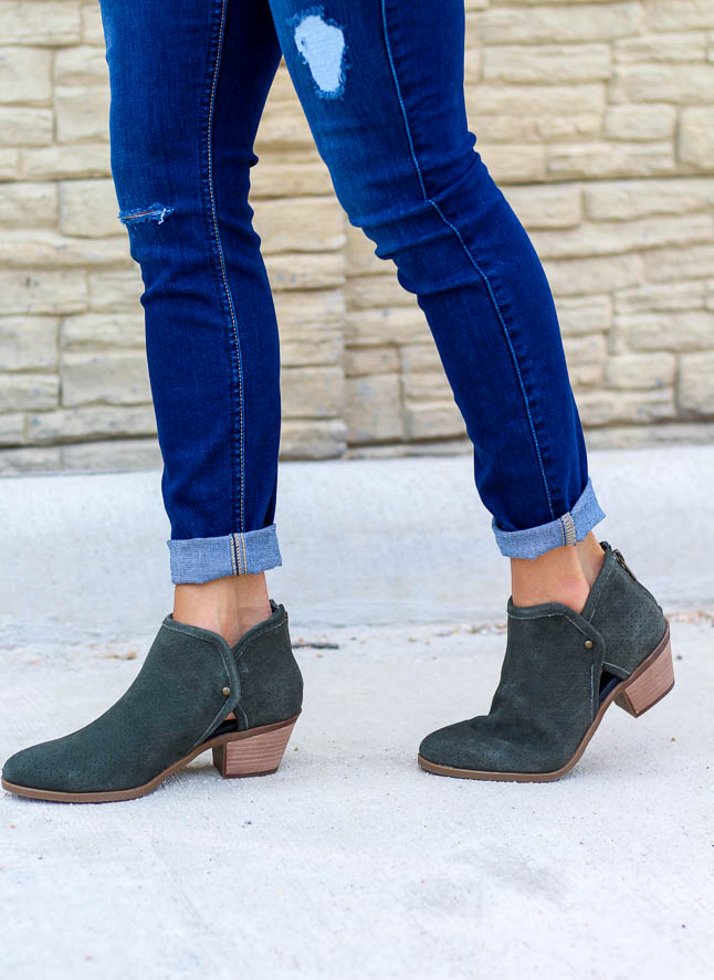 Styling Shoes For Fall | adoubledose.com