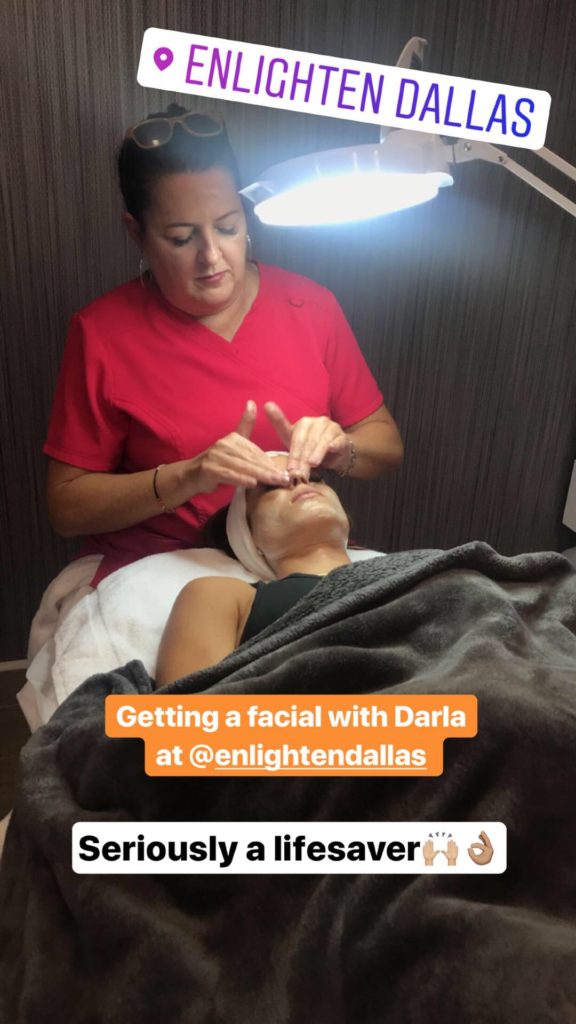 Facials At Enlighten Dallas | adoubledose.com