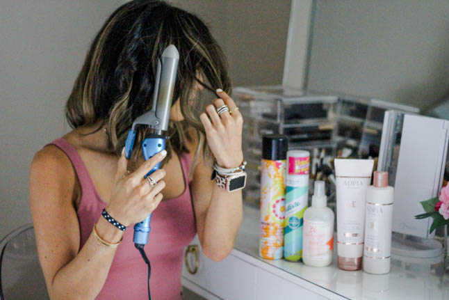 lifestyle and fashion blogger alexis belbel shares her beachy waves hair tutorial for a bob haircut with a babyliss curling iron with walmart 
