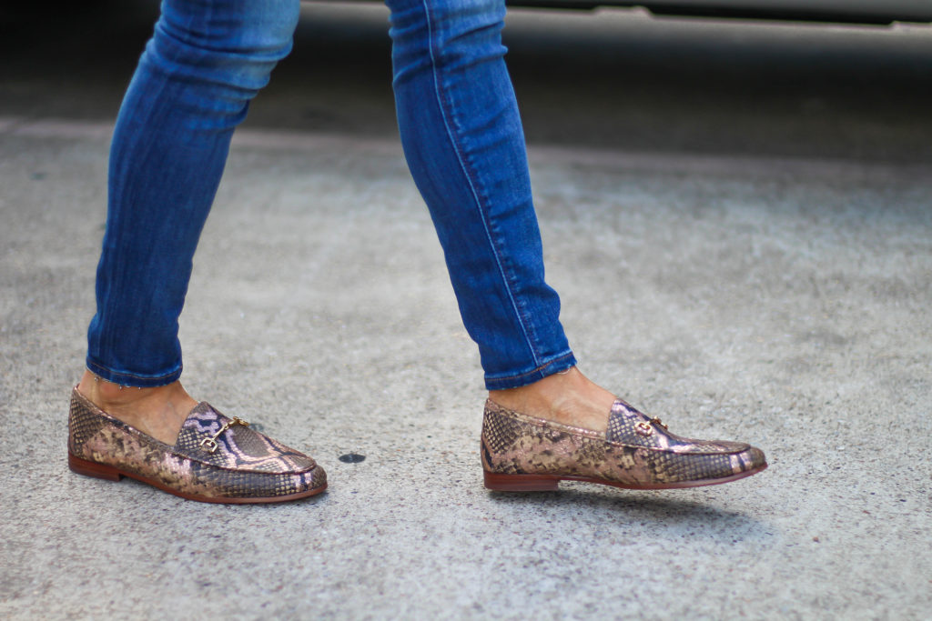 lifestyle and fashion blogger, alexis belbel, of A Double Dose, wearing stretchy jeans for petites from express with a waffle tie top and sam edelman snakeskin loafers from shoes.com