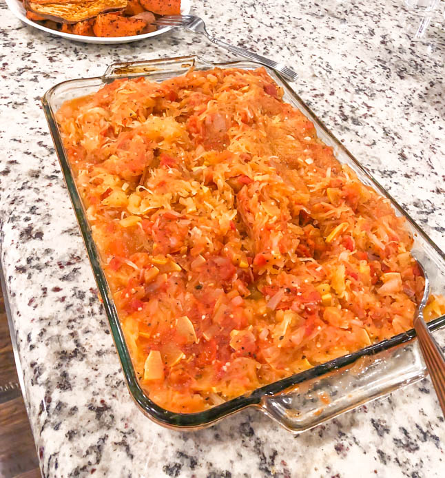 healthy, plant-based baked spaghetti squash with zucchini tomato sauce- oil free and low calories || adoubledose.com