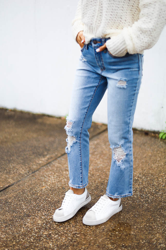 lifestyle and fashion blogger alexis belbel sharing 5 healthy air fryer recipes that are vegan and this affordable flare ripped jeans and ivory knit sweater from walmart and steve madden rezza sneakers | adoubledose.com