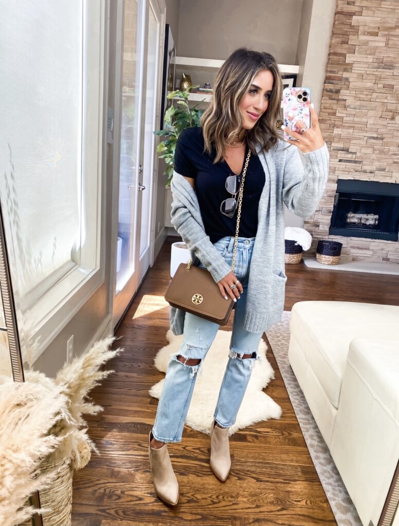 lifetsyle and fashion bloggers alexis and samantha belbel share their must haves from the 2021 Nordstrom Anniversary Sale | adoubledose.com