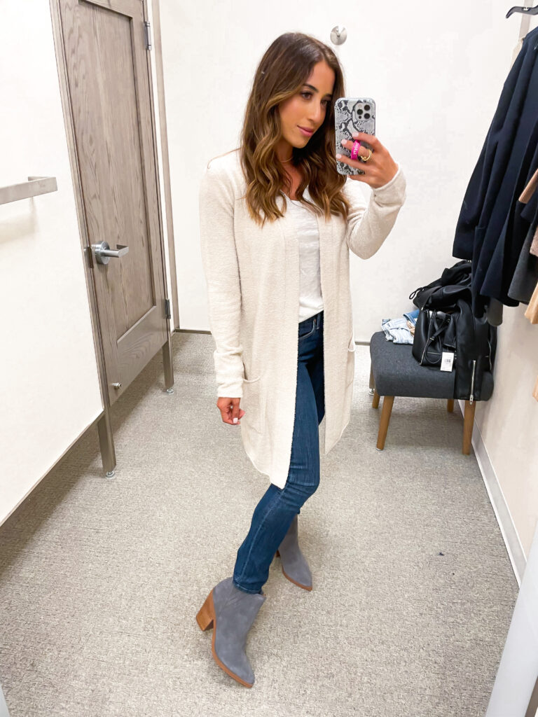lifestyle and fashion bloggers alexis and samantha belbel share their try on finds during the nordstrom anniversary sale 2021 | adoubledose.com